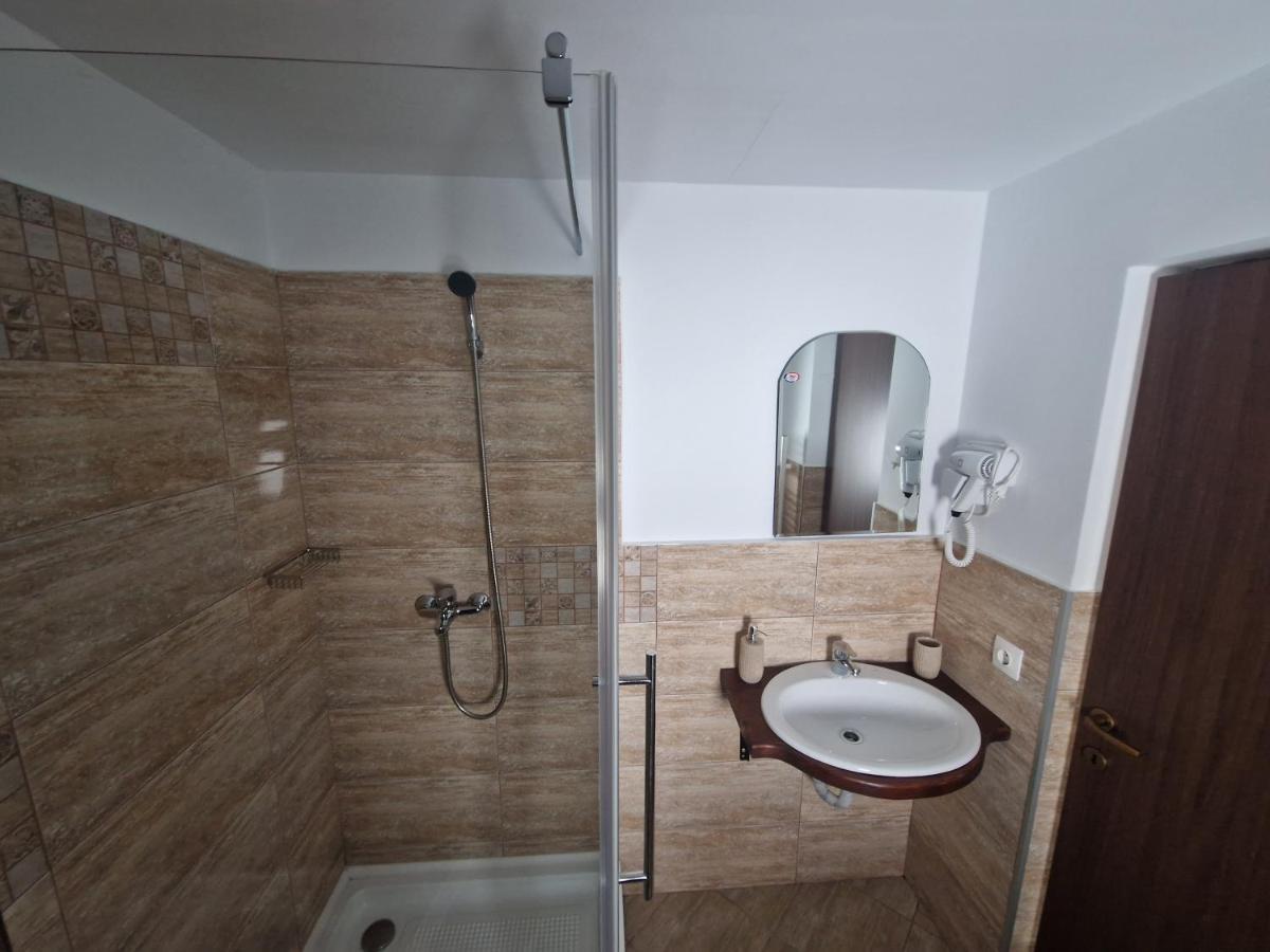 Ograda De La Munte Villa Bran  Dış mekan fotoğraf